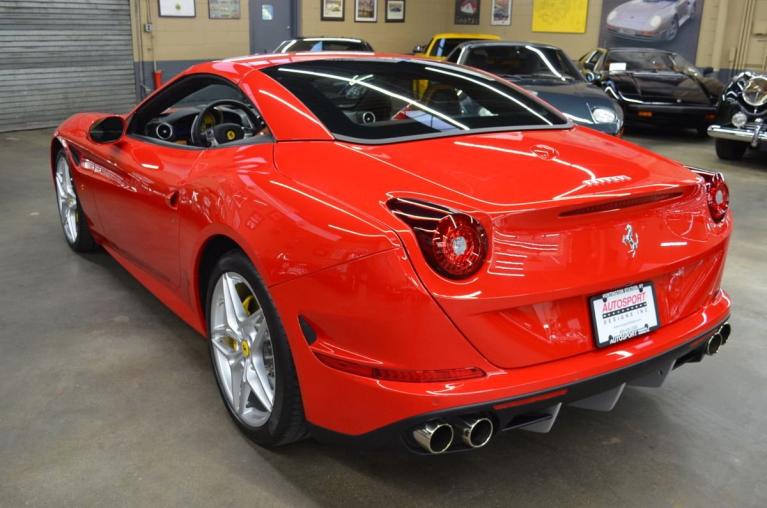【未組立】Ferrari California T sddefault.jpg